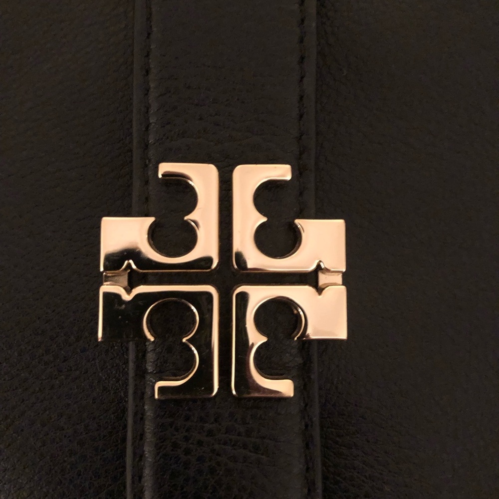 Authentic black leather Tory Burch purse